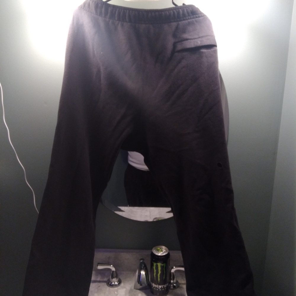 Sweat pants - Picture 2 of 6